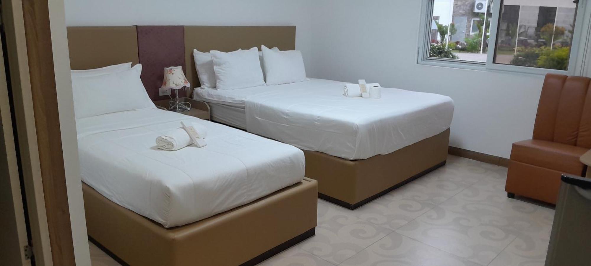 Airport Hotel Clark Clark Freeport Zone Екстериор снимка